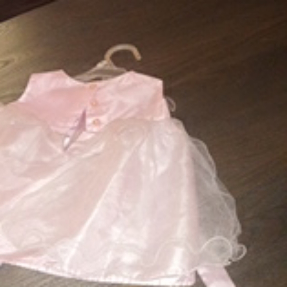 Dress - Picture 4 of 4